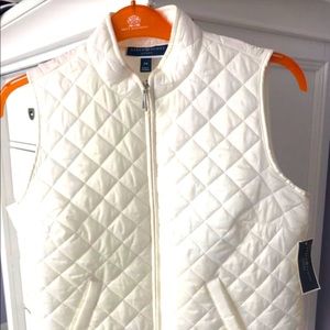 Sports vest medium petite with pockets & zipper.